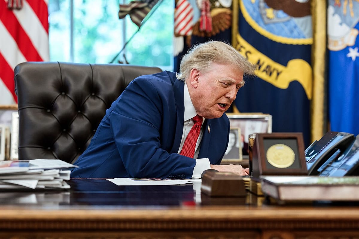Trump minaccia di bombardare l’Oman e di far perdere le elezioni al suo partito