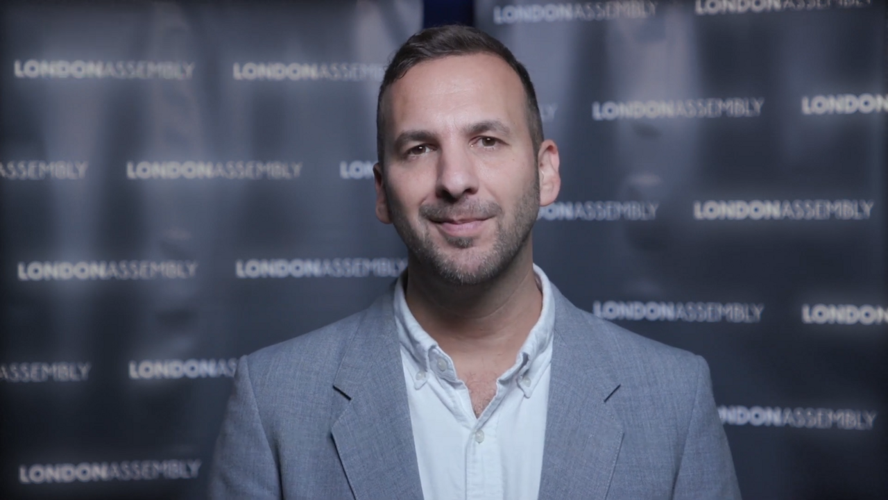 Cosa succede se dici che il sionismo è razzista