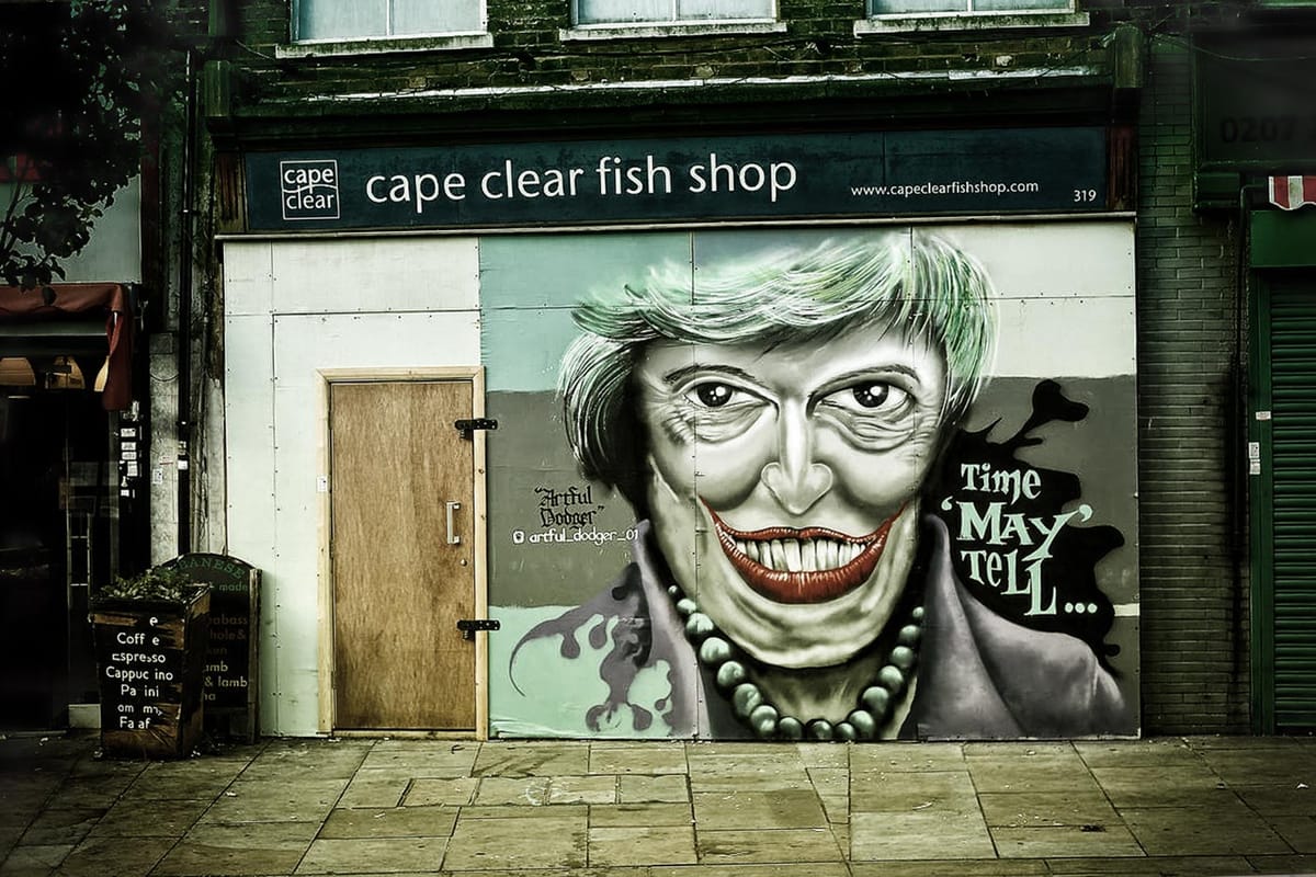 Brexit Bad: il sogno nazionalistico britannico si è schiantato ed è in fiamme