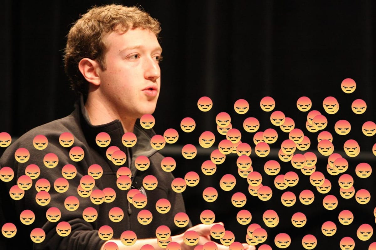 Sono sempre di più gli azionisti di Facebook che vogliono la testa di Mark Zuckerberg