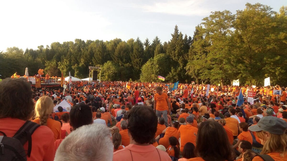 Hello, World! Go viral