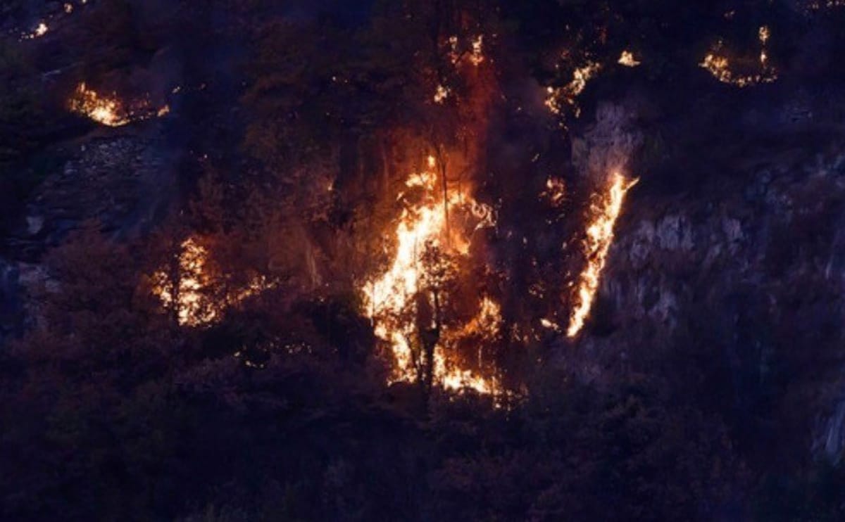 Hello, World! Fuoco nel fuoco