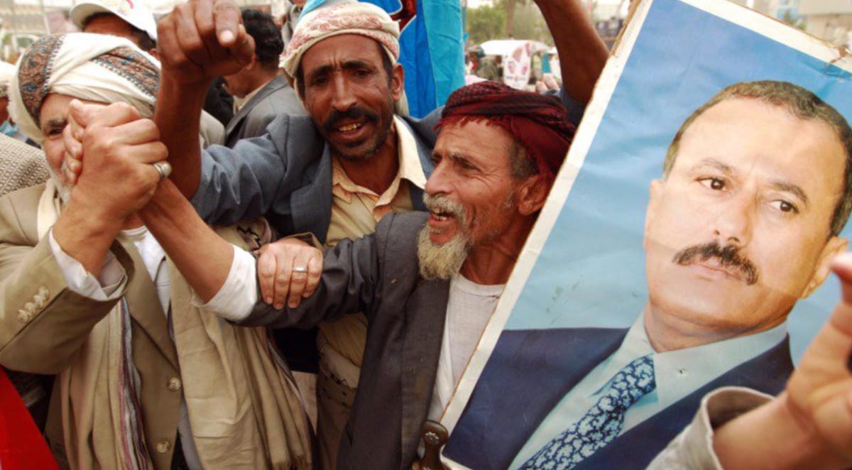 Hello, World! In Yemen si balla coi serpenti