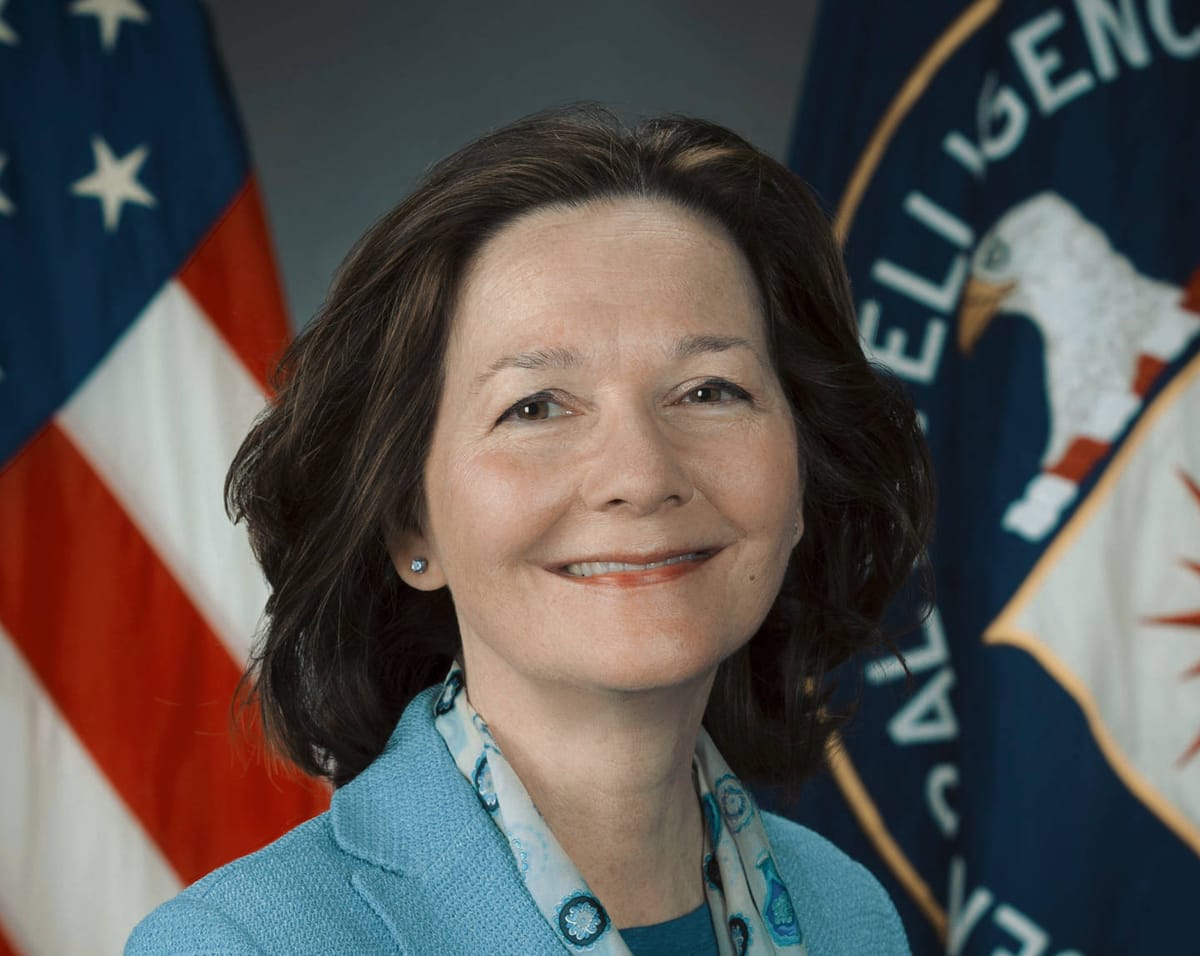 Chi è Gina Haspel, la “regina delle torture” che Trump vuole alla guida della CIA