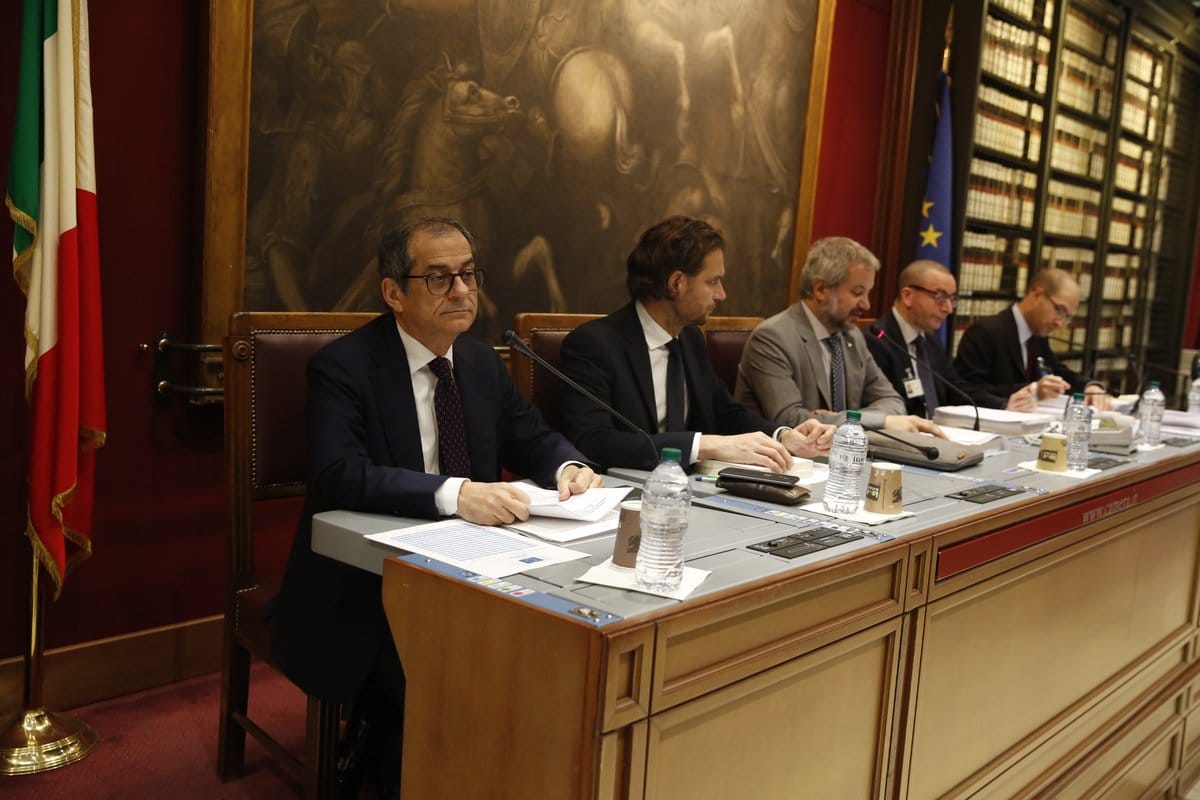 Nel dubbio, privatizza