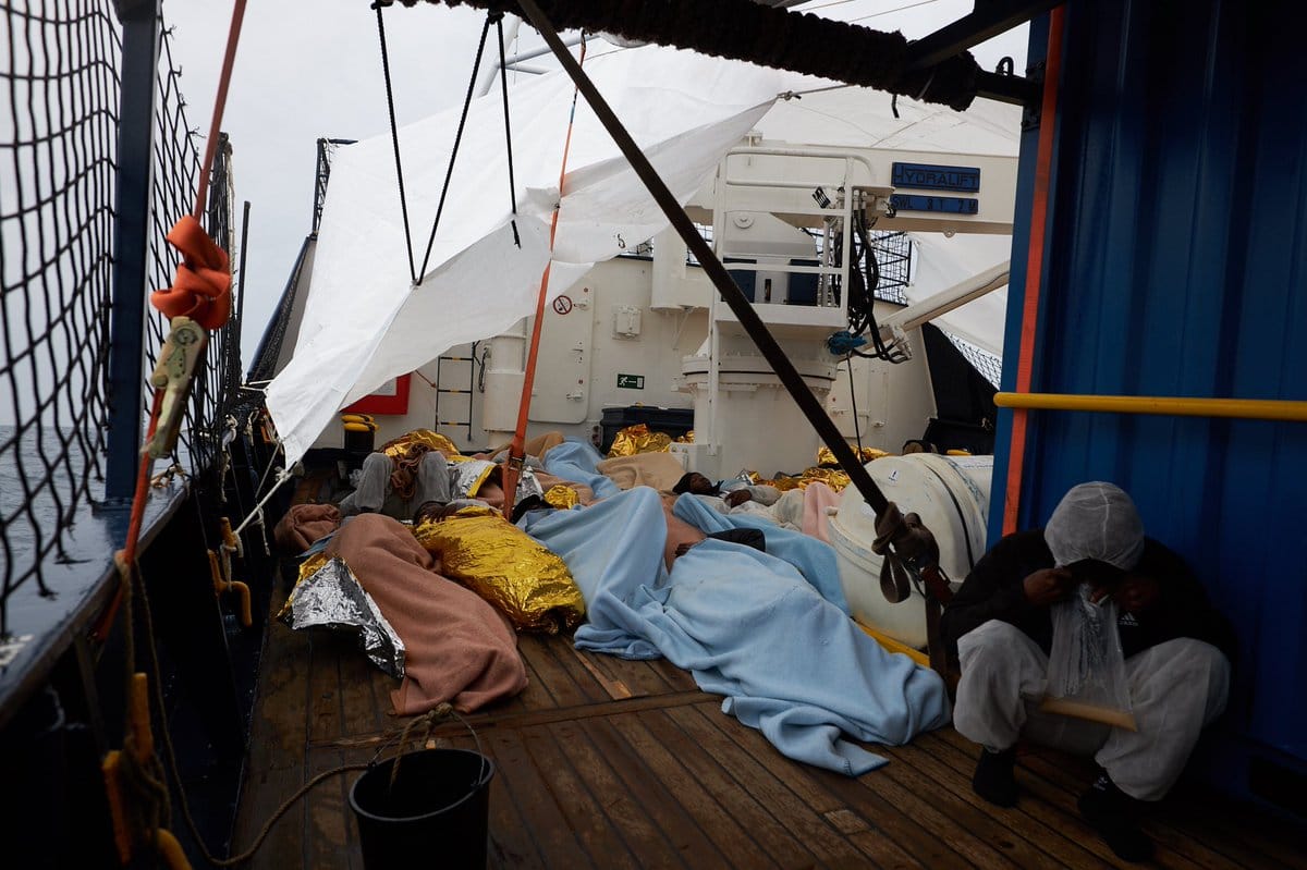 Al governo che difende le famiglie piace separare le famiglie