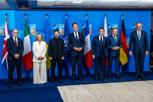 L’umiliazione pubblica dei leader europei al summit della NATO