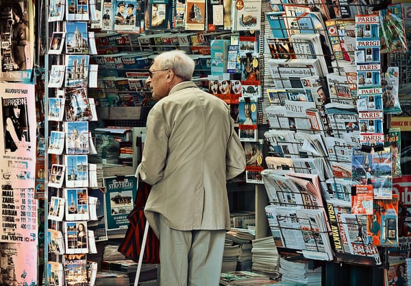 Trenta giornalisti francesi erano in un gruppo misogino che si chiamava Lega del Lol