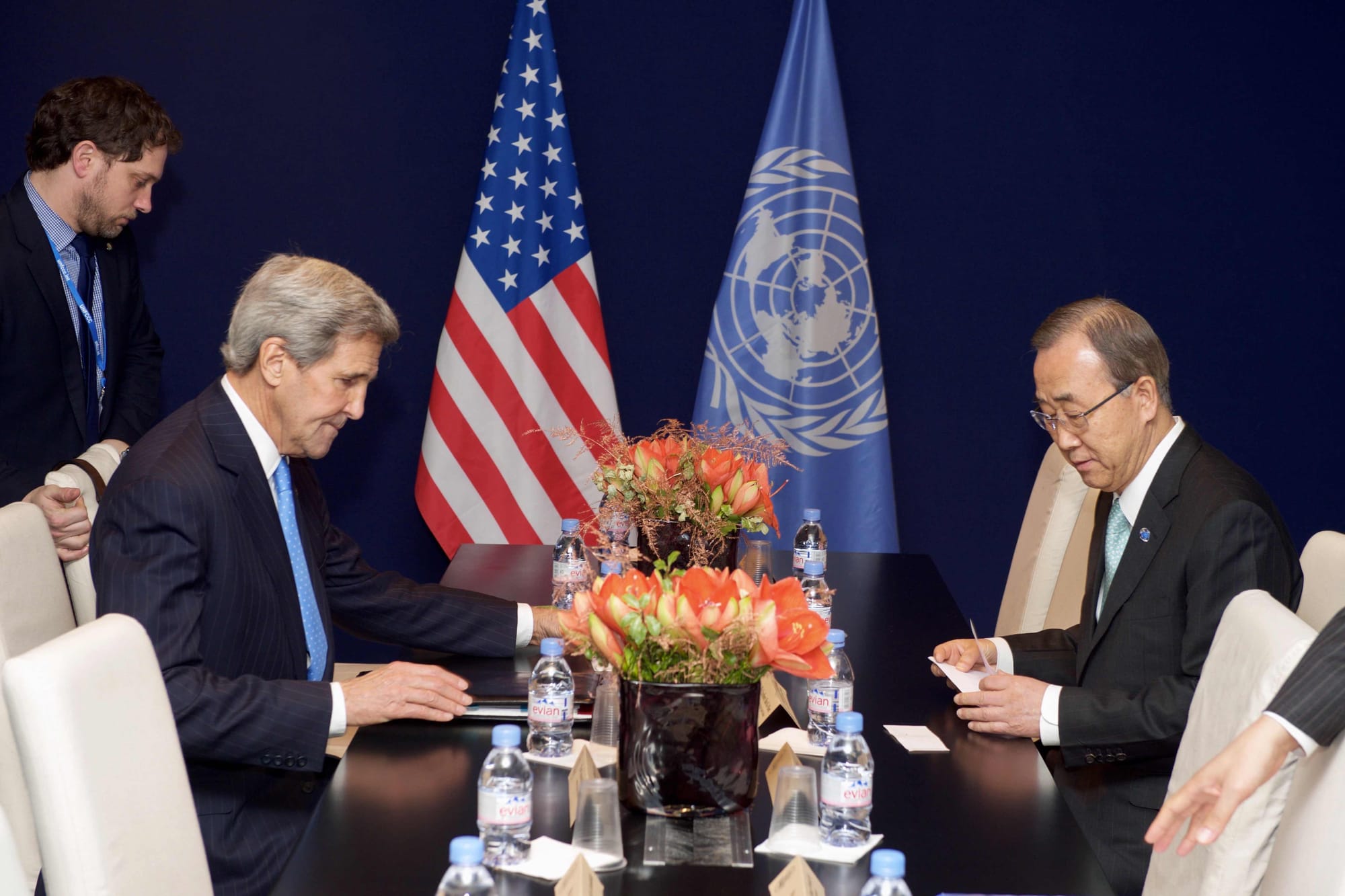 Segretario di Stato americano Kerry con il Segretario delle Nazioni Unite Ban al COP21.