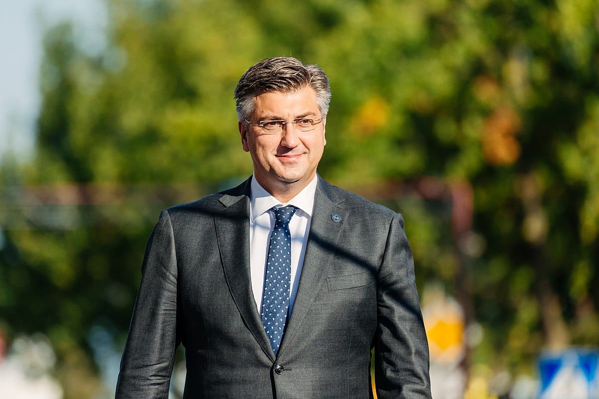 1200px-tallinn_digital_summit-_arrivals_andrej_plenkovic_36679188344